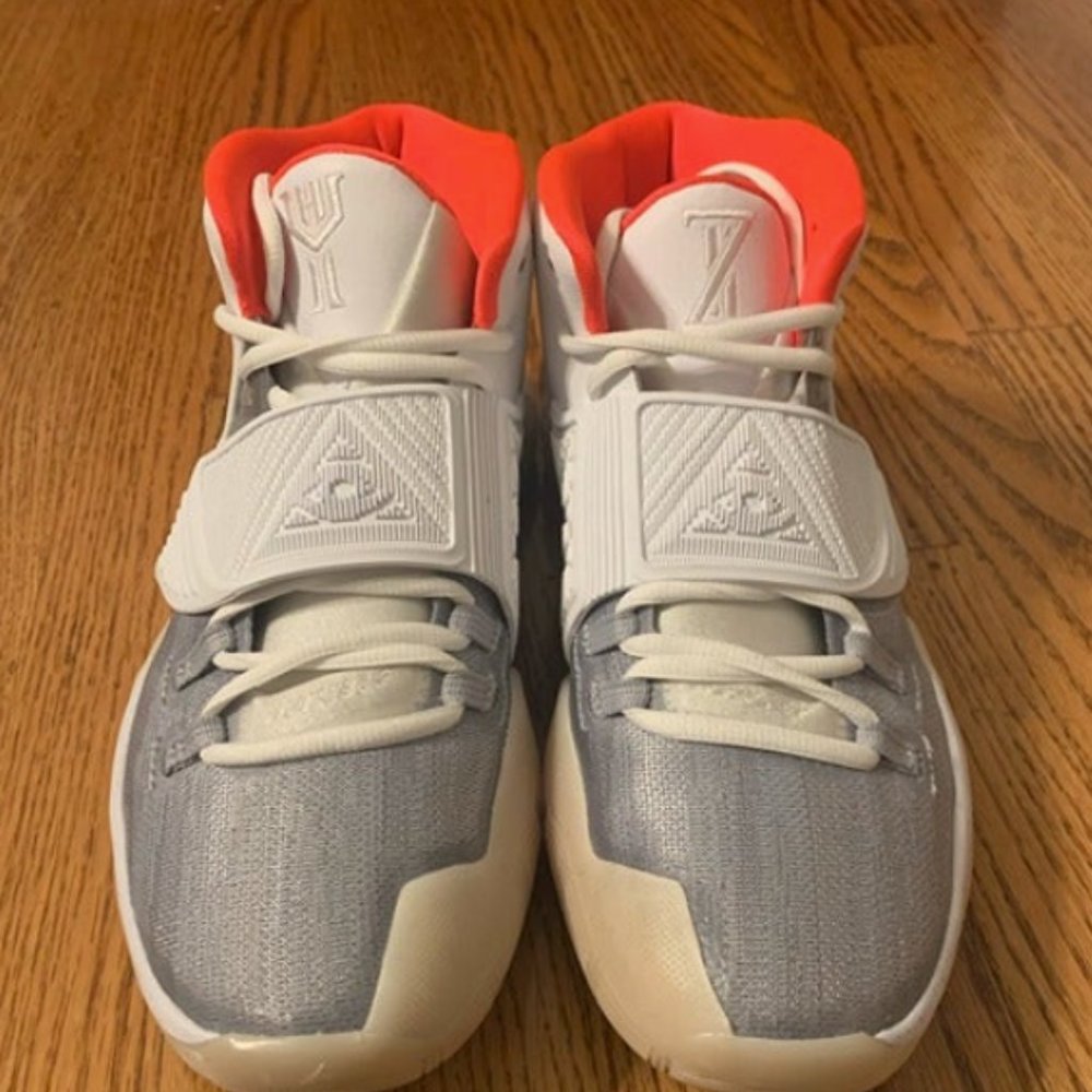 Kyrie 6 'Air Yeezy 2 - Pure Platinum' Size 9 - Picture 2 of 6